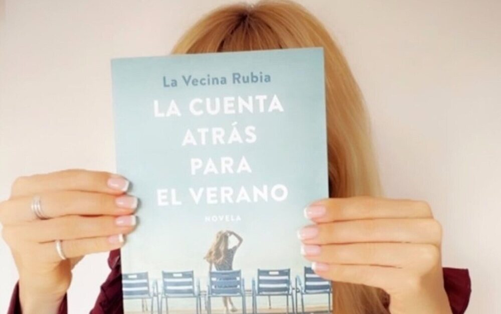 La Vecina Rubia se estrena en televisión con la serie sobre su libro