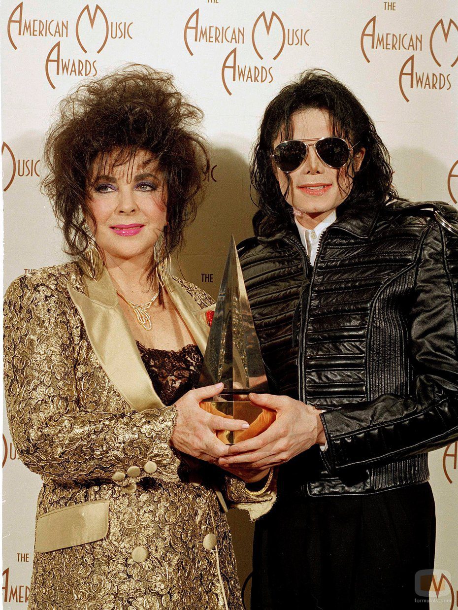 10458_michael-jackson-con-elizabeth-taylor.jpg