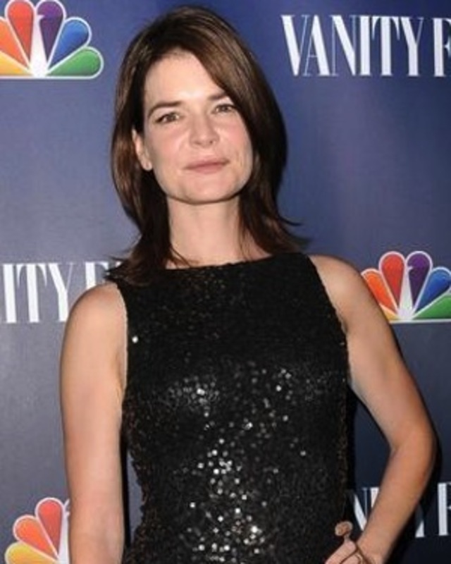 Betsy Brandt Ficha Por La Segunda Temporada De Masters Of Sex Formulatv