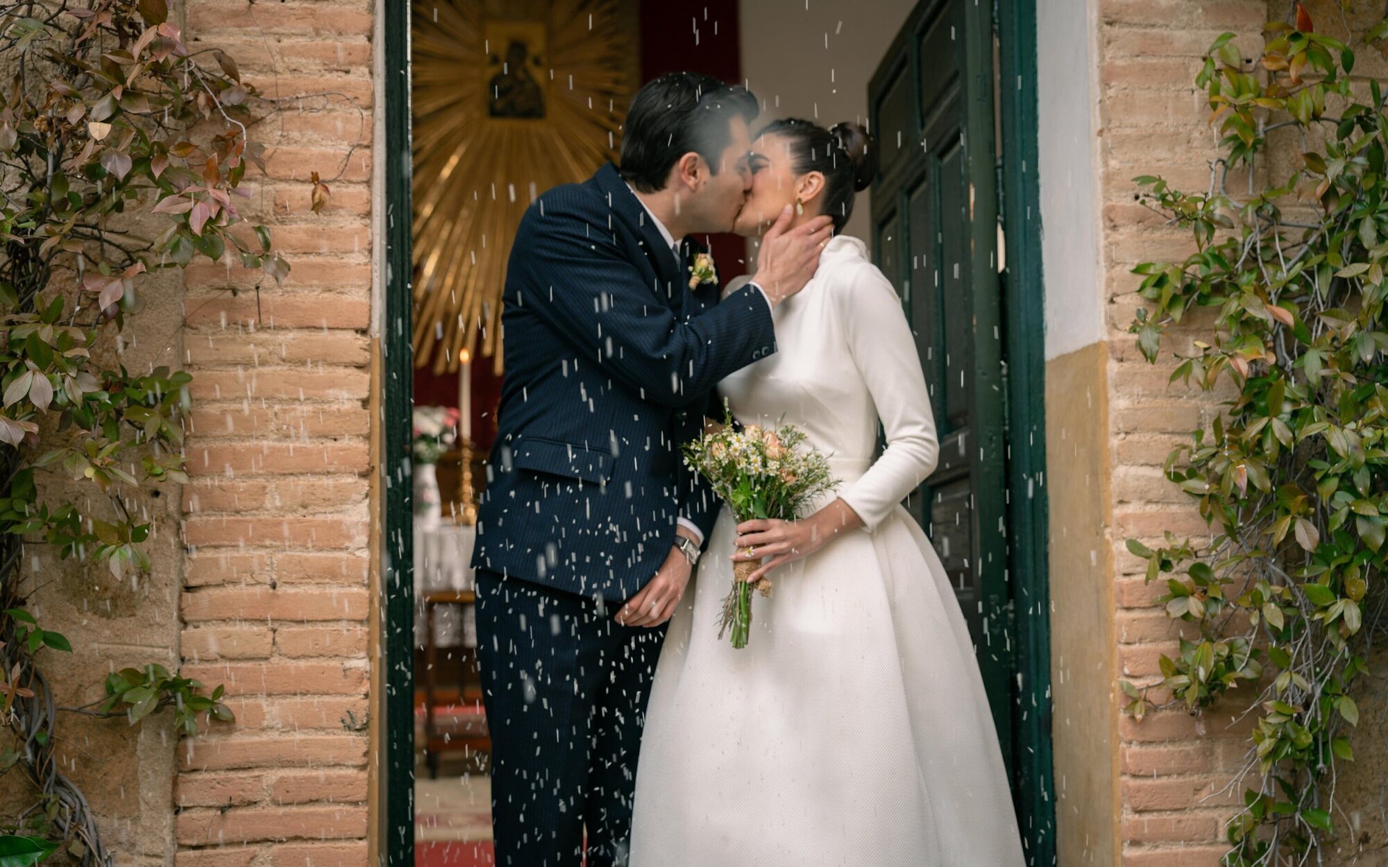 'Sueños de libertad' celebrará la boda de Carmen y Tasio, quien podría averiguar quién es su padre