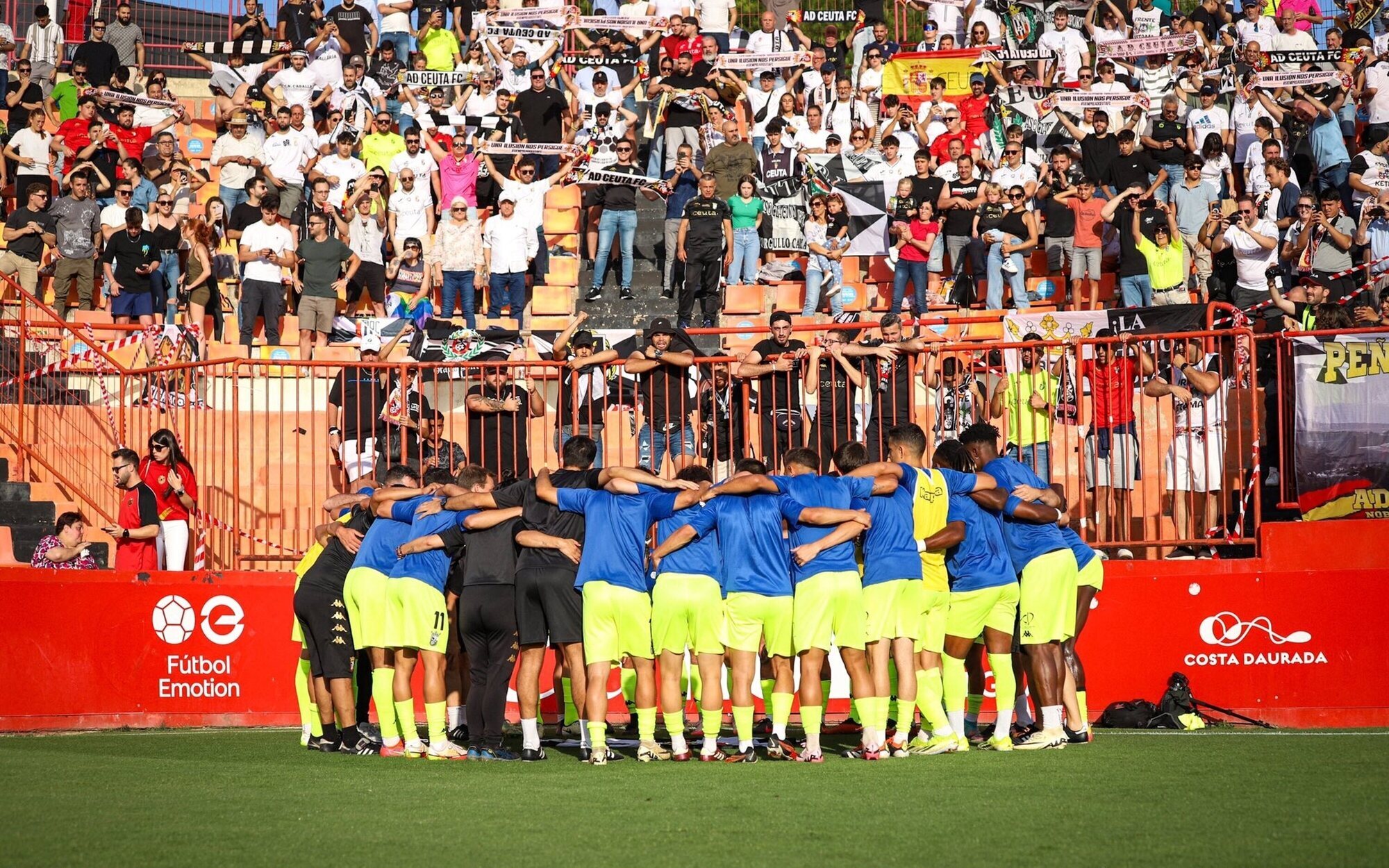 Ceuta se plantea denunciar a TV3 por insultos racistas durante el partido contra el Nàstic