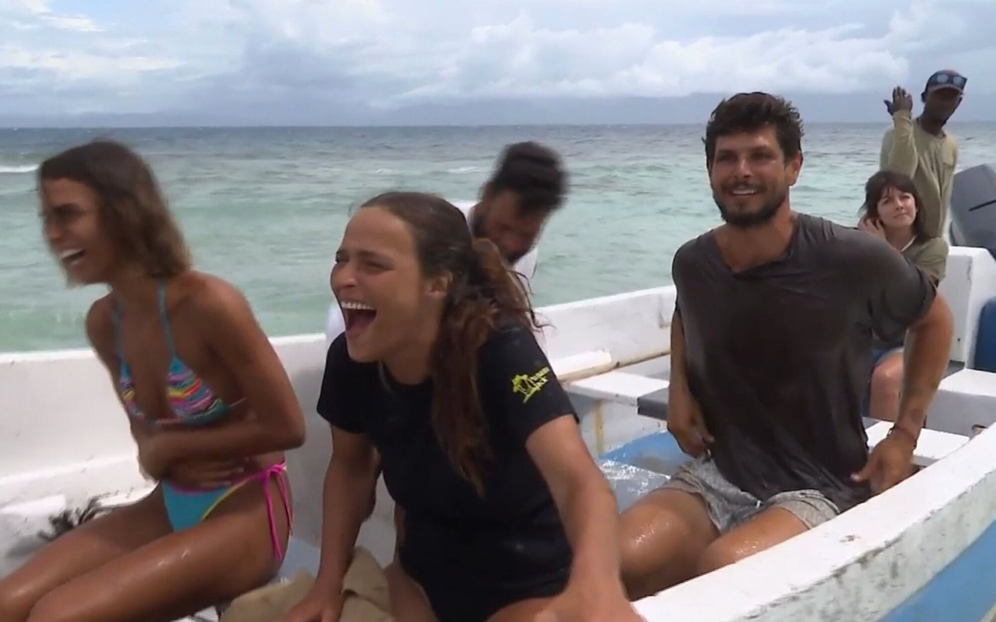 Alejandro Nieto se cae de la barca en su despedida de la playa de 'SV All Stars': "¿Lo habéis cogido?"