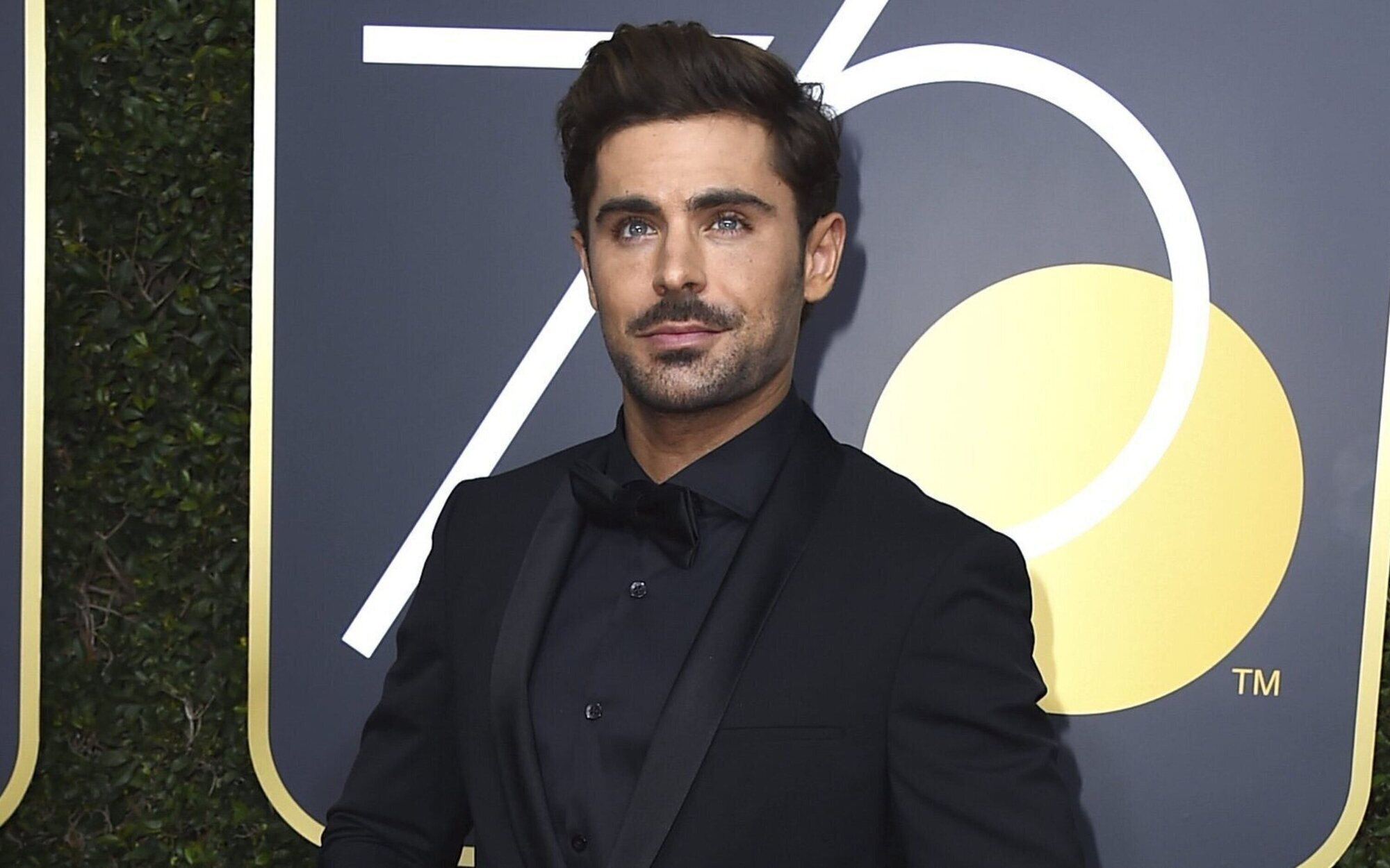 Zac Efron, hospitalizado tras sufrir un accidente en una piscina en Ibiza