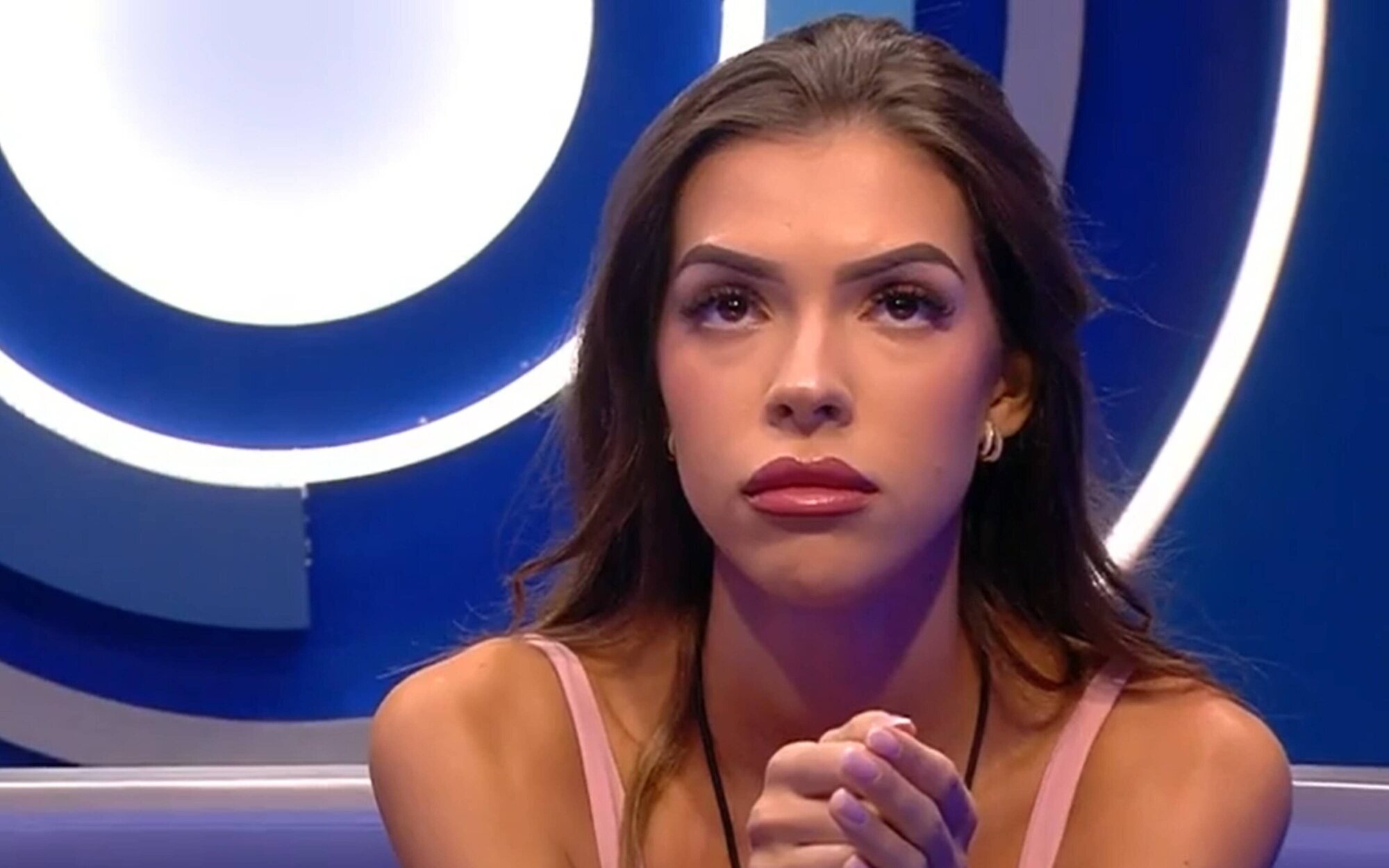 Lucía Rolek carga contra 'Gran hermano' tras la expulsión de su hermana Silvia: "Esto me parece una guarrada"