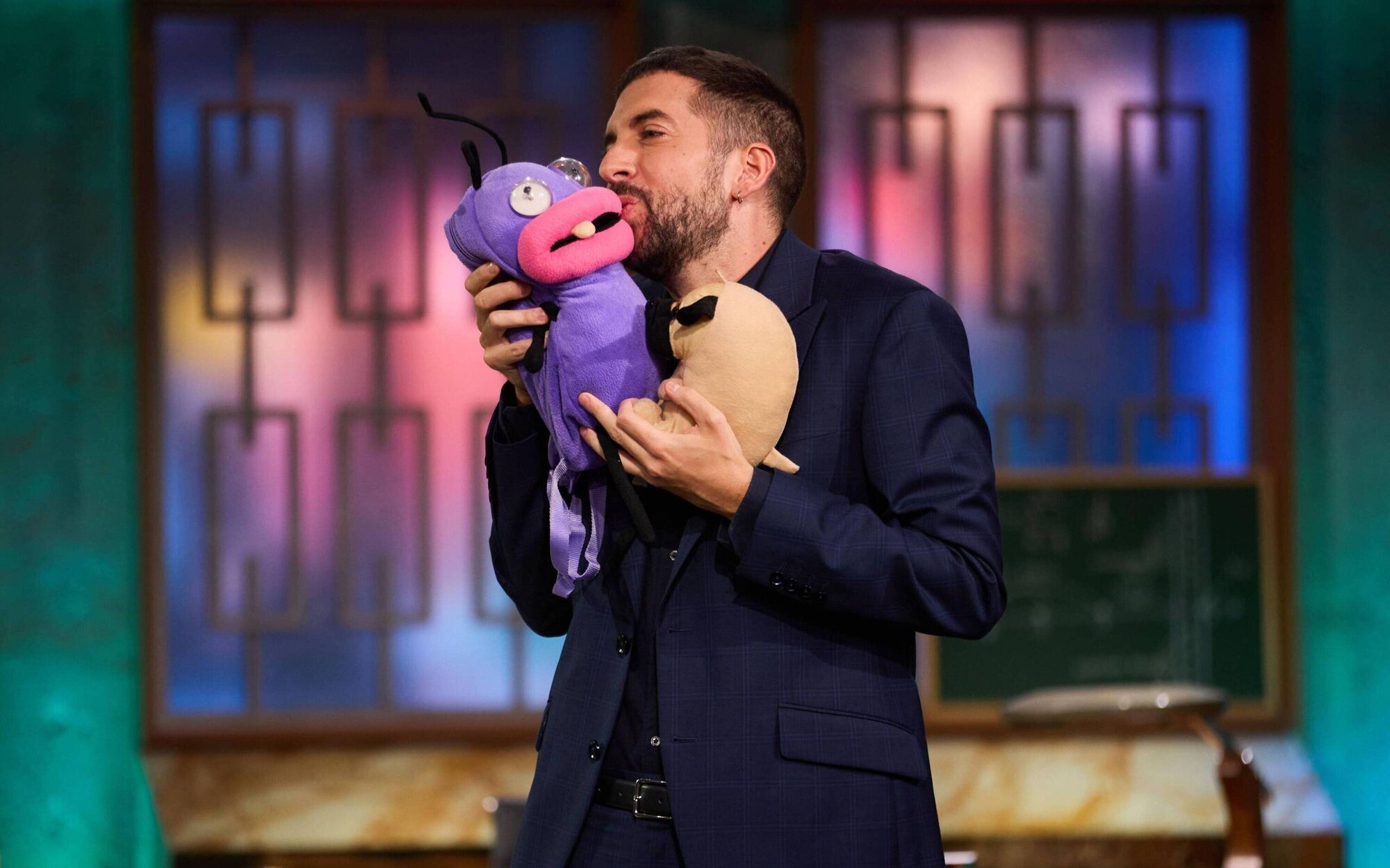 'La revuelta' desvela algunos de sus próximos invitados para competir con 'El hormiguero'