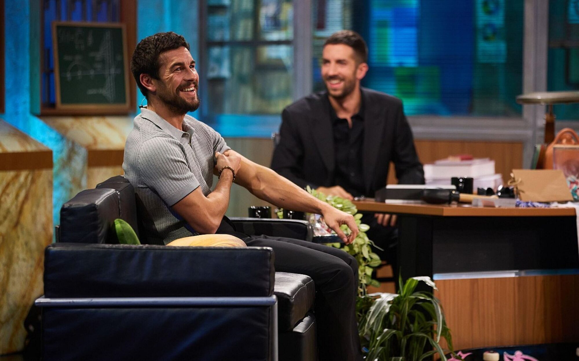 Mario Casas asegura que a 'El hormiguero' no le hace gracia que los invitados vayan antes a 'La revuelta'