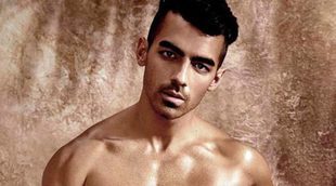 Joe Jonas se desnuda para la nueva campaña de Guess