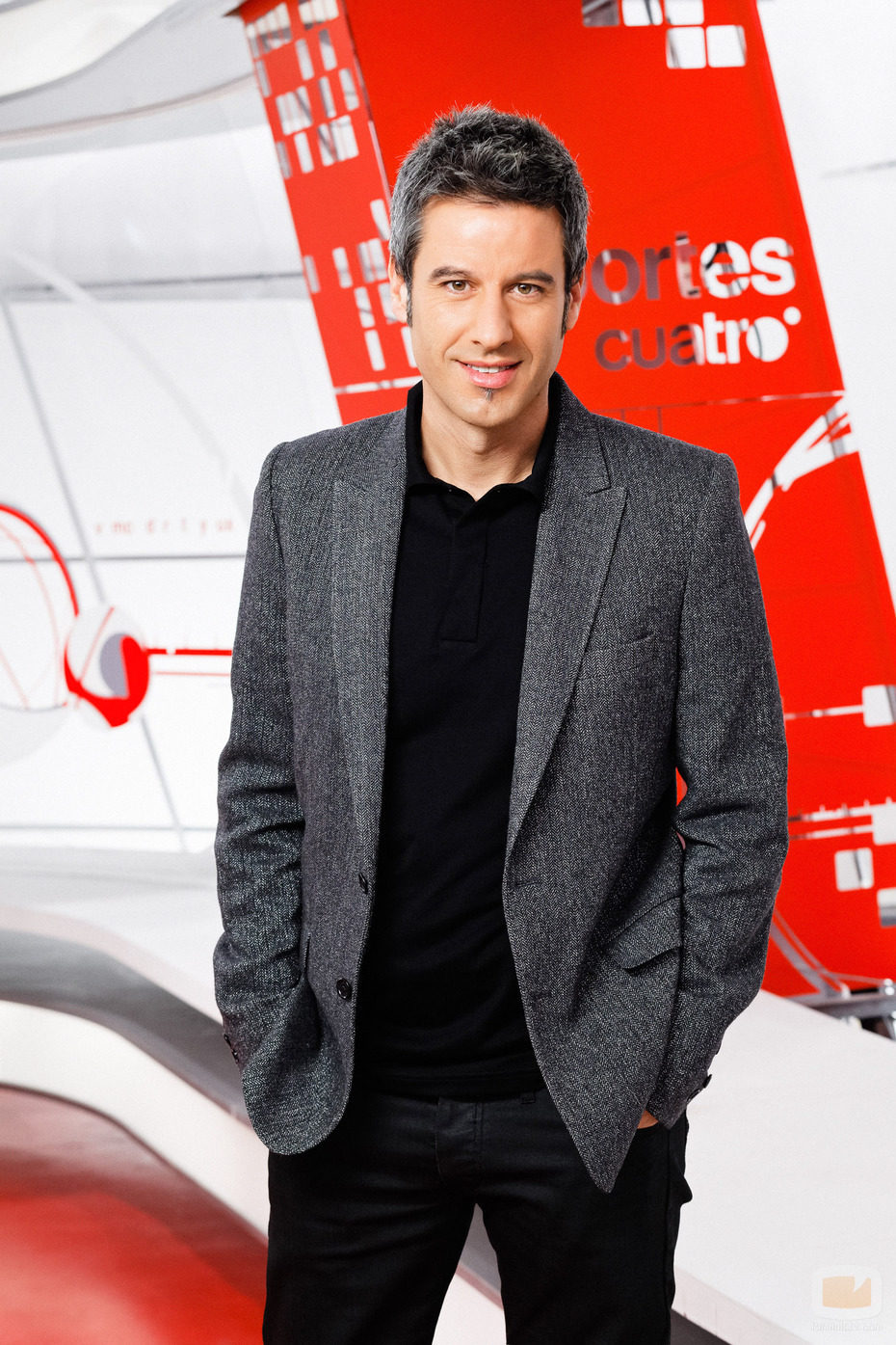 Nico Abad, presentador de 'Noticias Cuatro Deportes'