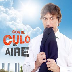 Raúl Fernández como Ángel en la comedia 'Con el culo al aire'