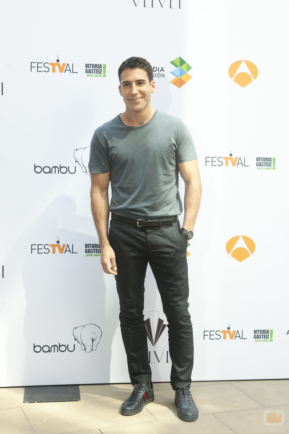 Miguel Ángel Silvestre, protagonista de 'Galerías Velvet', en el FesTVal de Vitoria