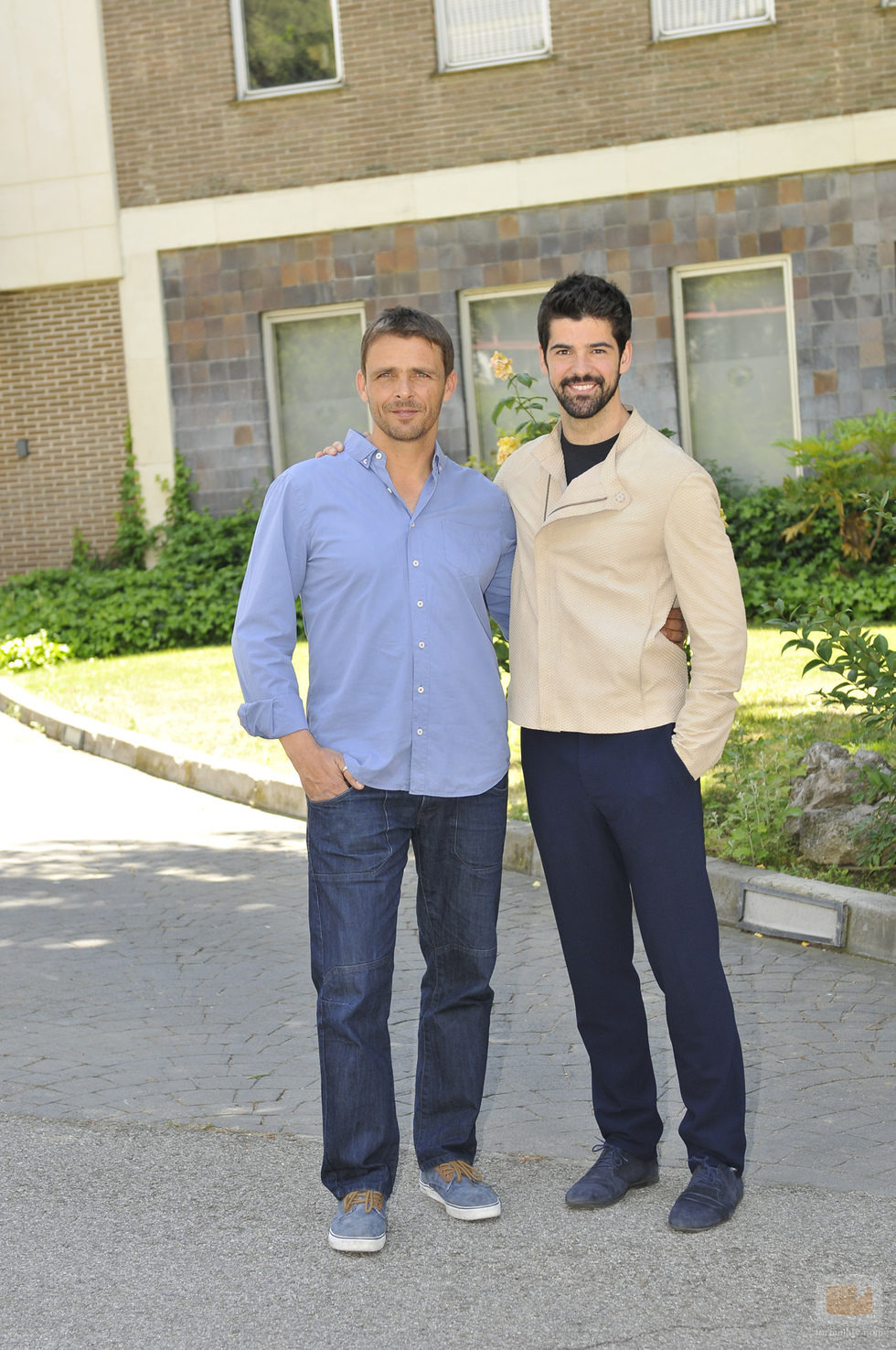 Luis Mottola y Miguel Ángel Muñoz en la rueda de prensa de 'Sin identidad'