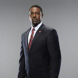 Lance Gross es el agente especial Marcus Finley en 'Crisis'