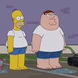 Homer Simpson y Peter Griffin en el cross over de las series
