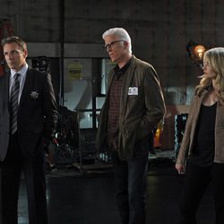 D. B. Russell y su equipo en el capítulo 284 de 'CSI: Las Vegas'