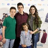 Los niños de 'iFamily' posan en la rueda de prensa de la serie de RTVE