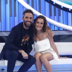 Marilia junto a Roberto Leal en la Gala 5 de 'OT 2018'