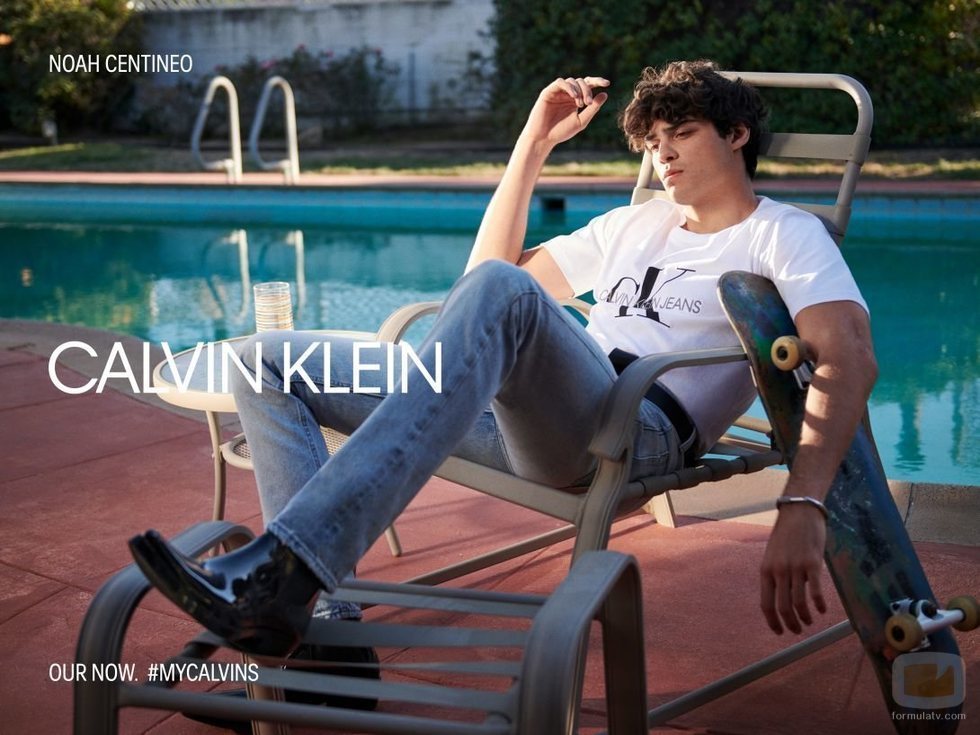 Noah Centineo, estrella protagonista de un anuncio de Calvin Klein