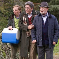 Iván Massagué, Antonio Dechent y Pepe Ruiz en un capítulo de 'La familia Mata'