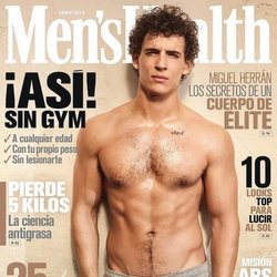 Miguel Herrán se desnuda en su portada de la revista Men's Health