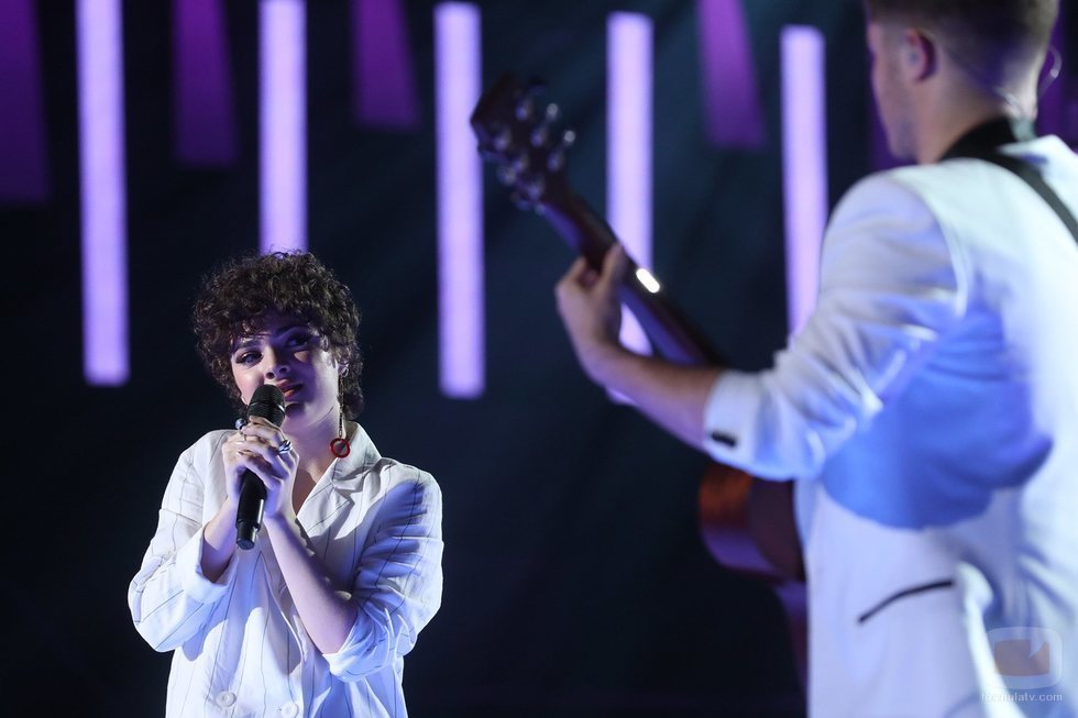 Anne Lukin interpreta "Salté" con Gèrard a la guitarra en 'OT 2020'