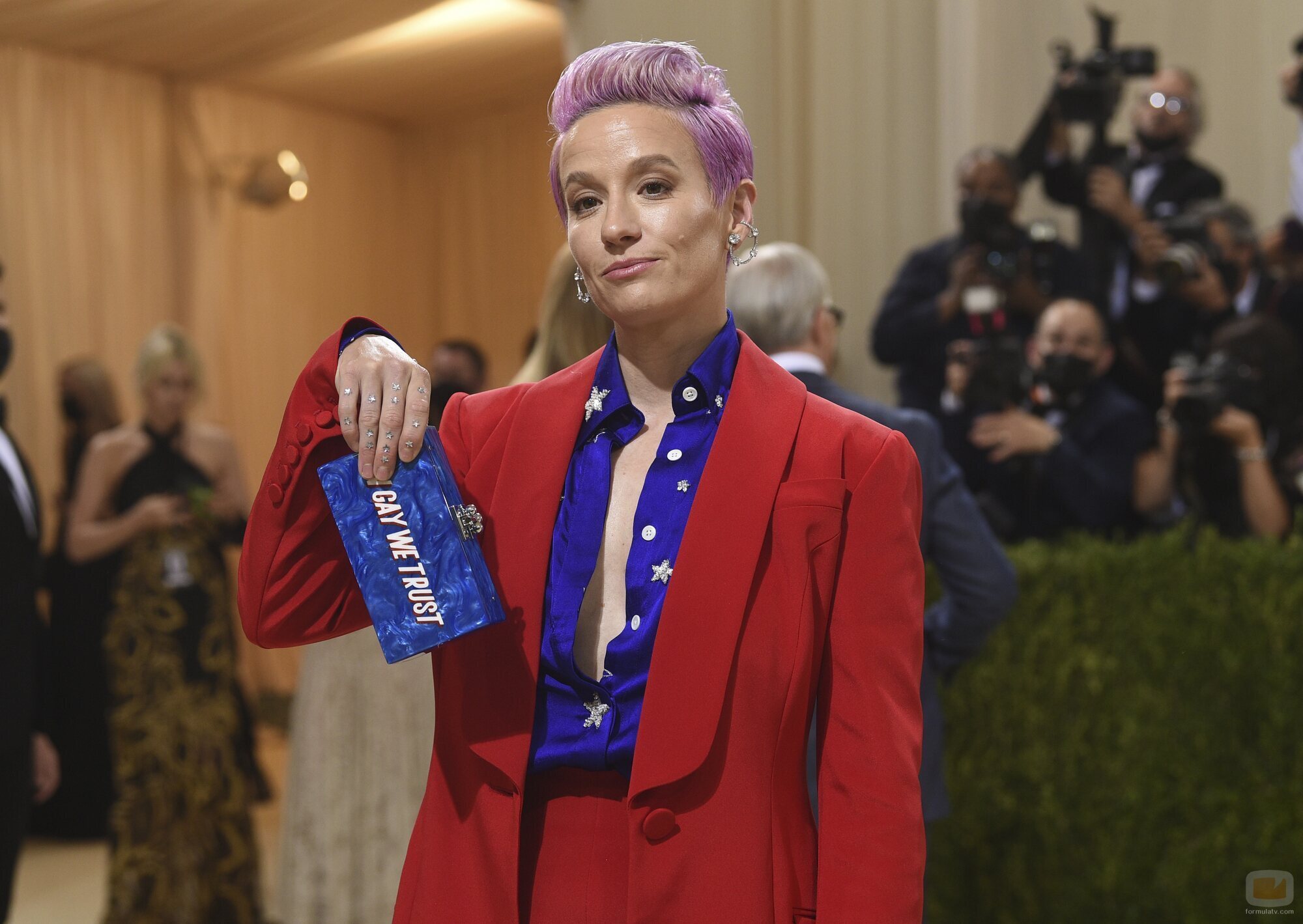 Megan Rapinoe, con los colores de la bandera estadounidense en la Gala Met 2021