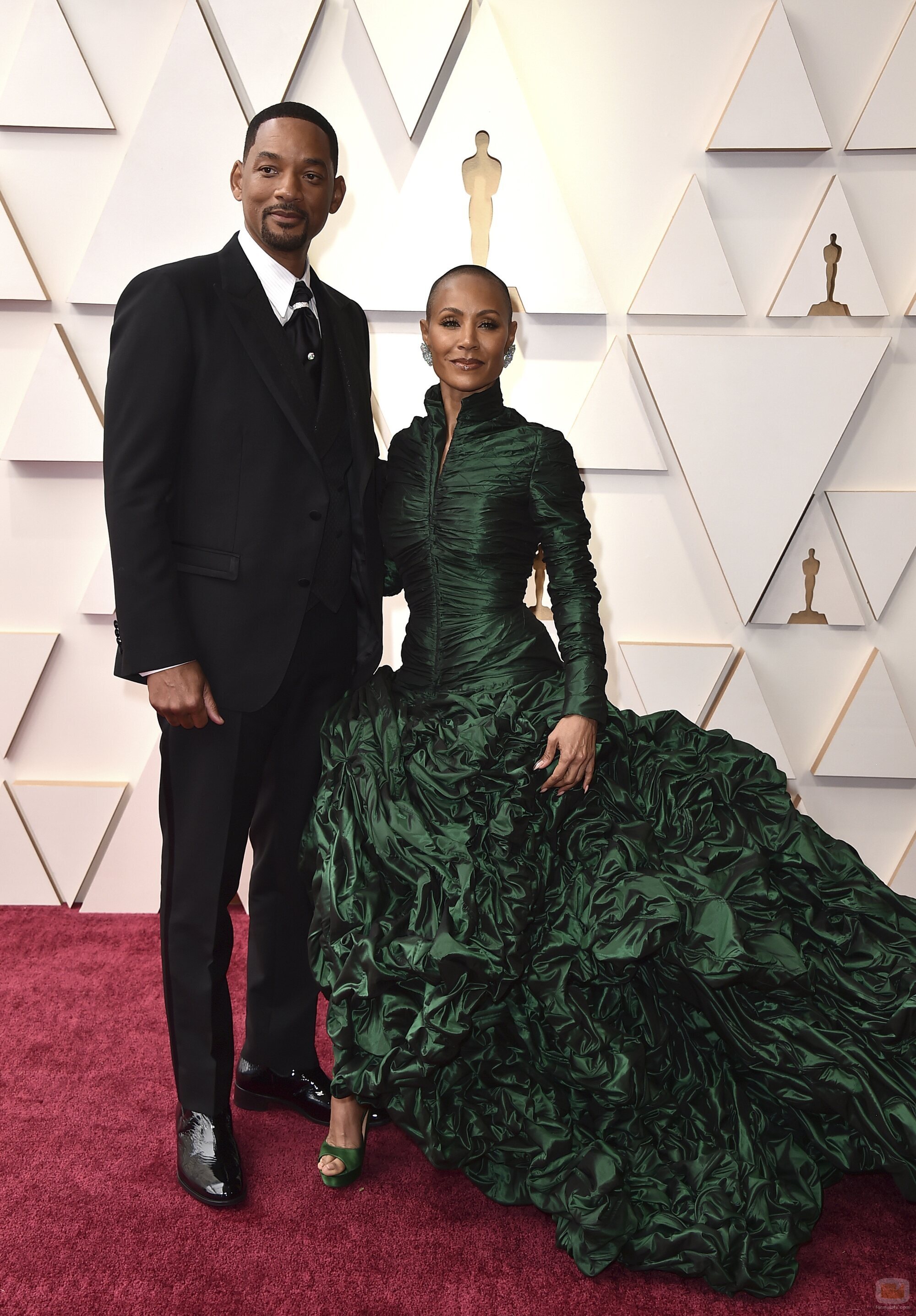 Will Smith y Jada Pinkett Smith posan en la alfombra roja de los Oscar 2022