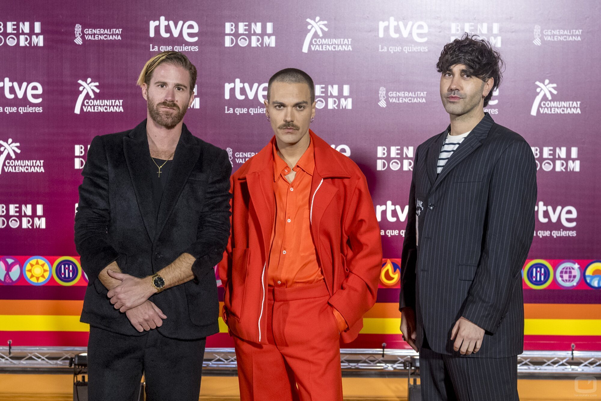 Miss Caffeina en la alfombra naranja del Benidorm Fest 2024