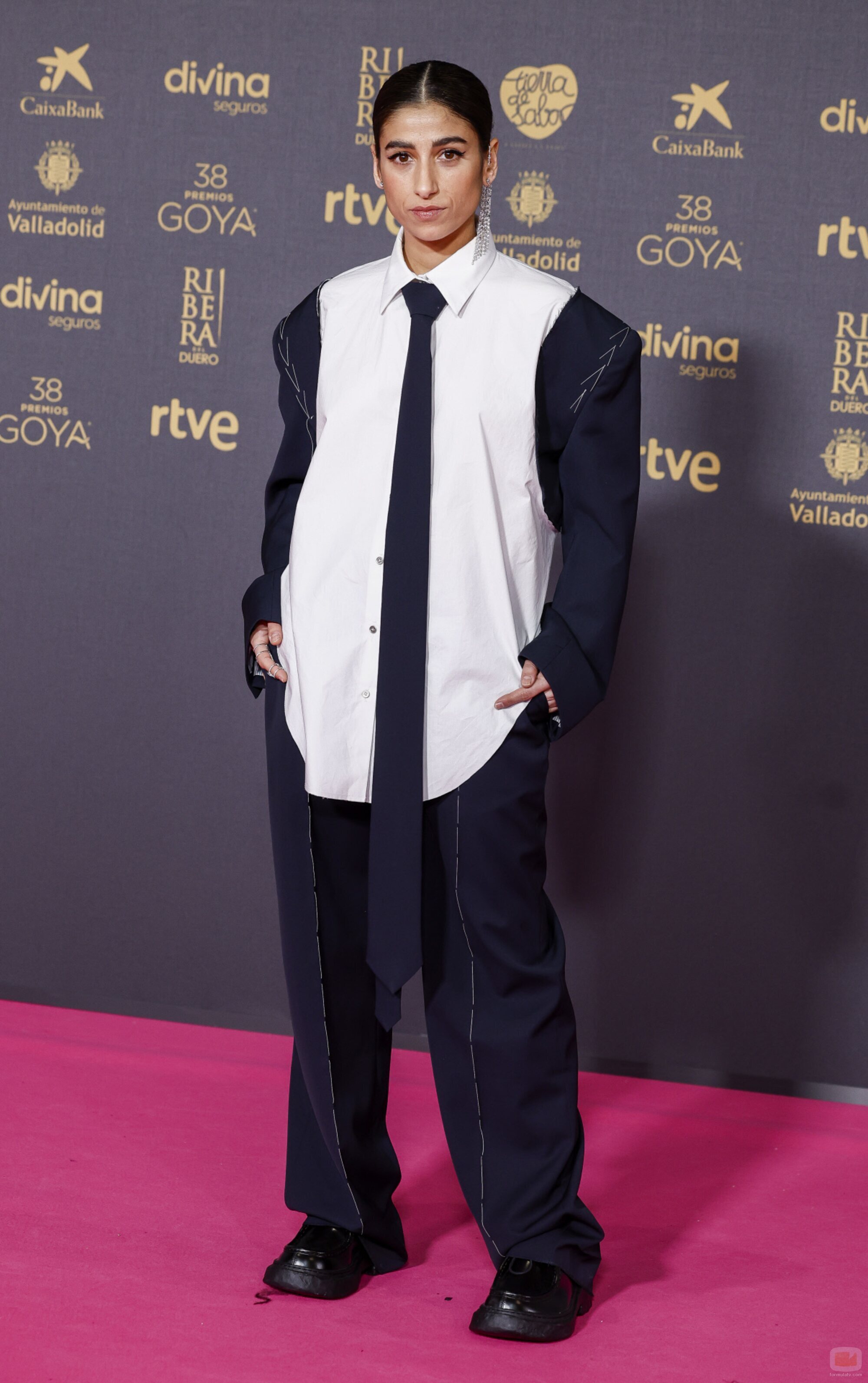 Carolina Yuste en la alfombra roja de los Premios Goya 2024