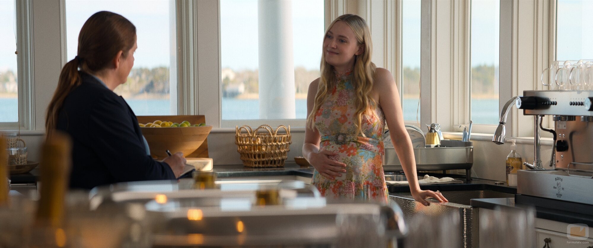 Dakota Fanning en 'Ella nunca lo haría' de 'The Perfect Couple'