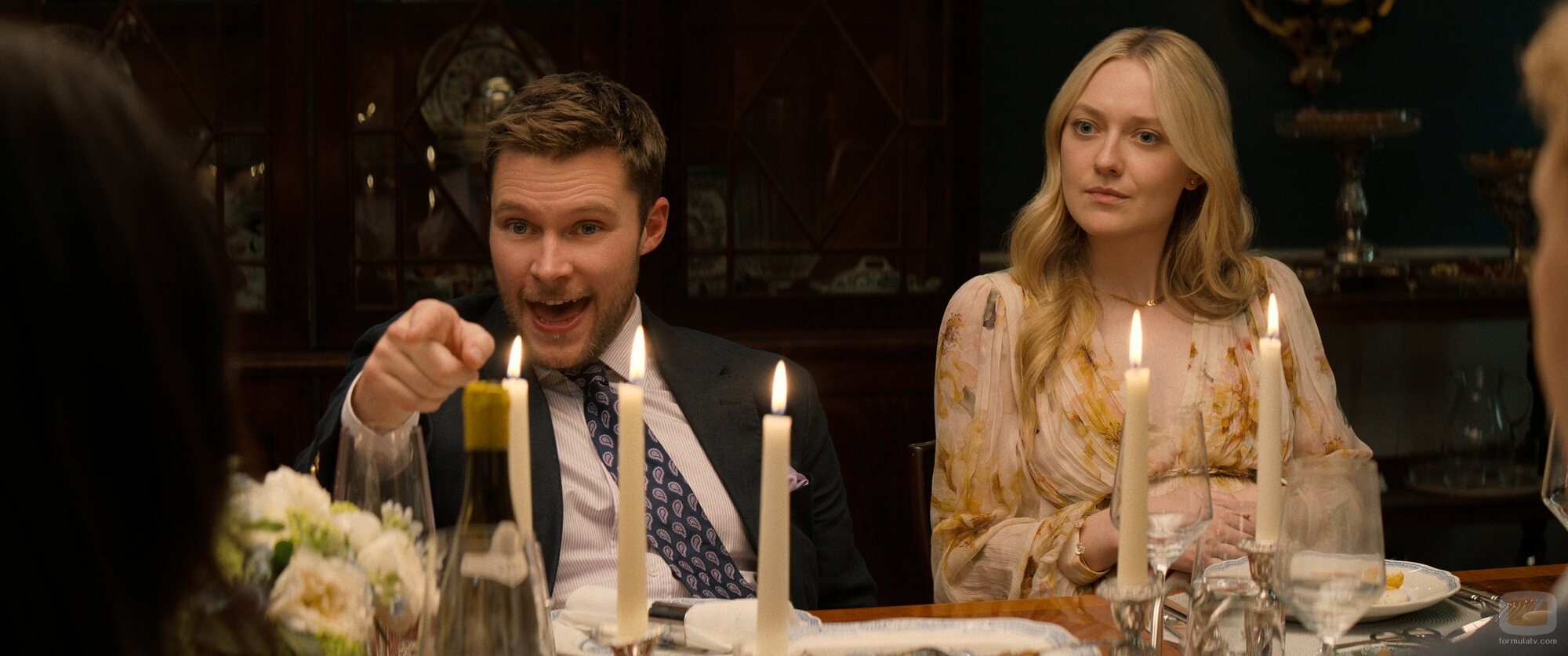 Dakota Fanning y Jack Reynor en 'La familia perfecta' de 'The Perfect Couple'