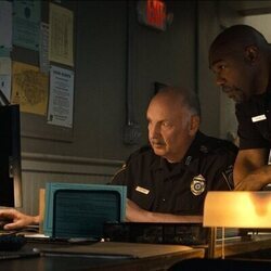 Michael Beach y Nick Searcy en el 1x06 de 'La pareja perfecta'