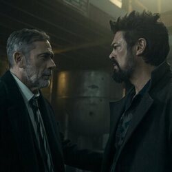 Karl Urban y Jeffrey Dean Morgan en el 4x06 de 'The Boys'