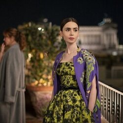 Lily Collins en el 4x10 de 'Emily en París'