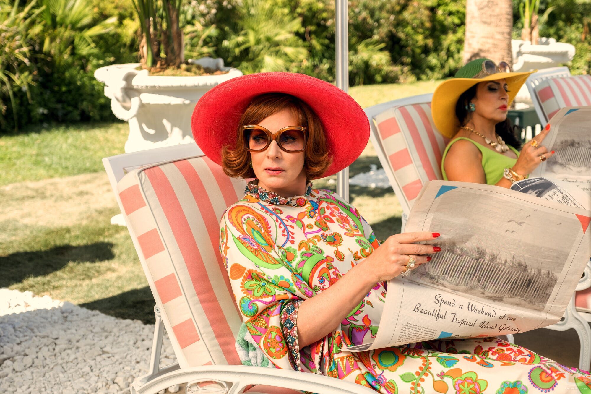 Allison Janney en el 1x02 de 'Palm Royale'