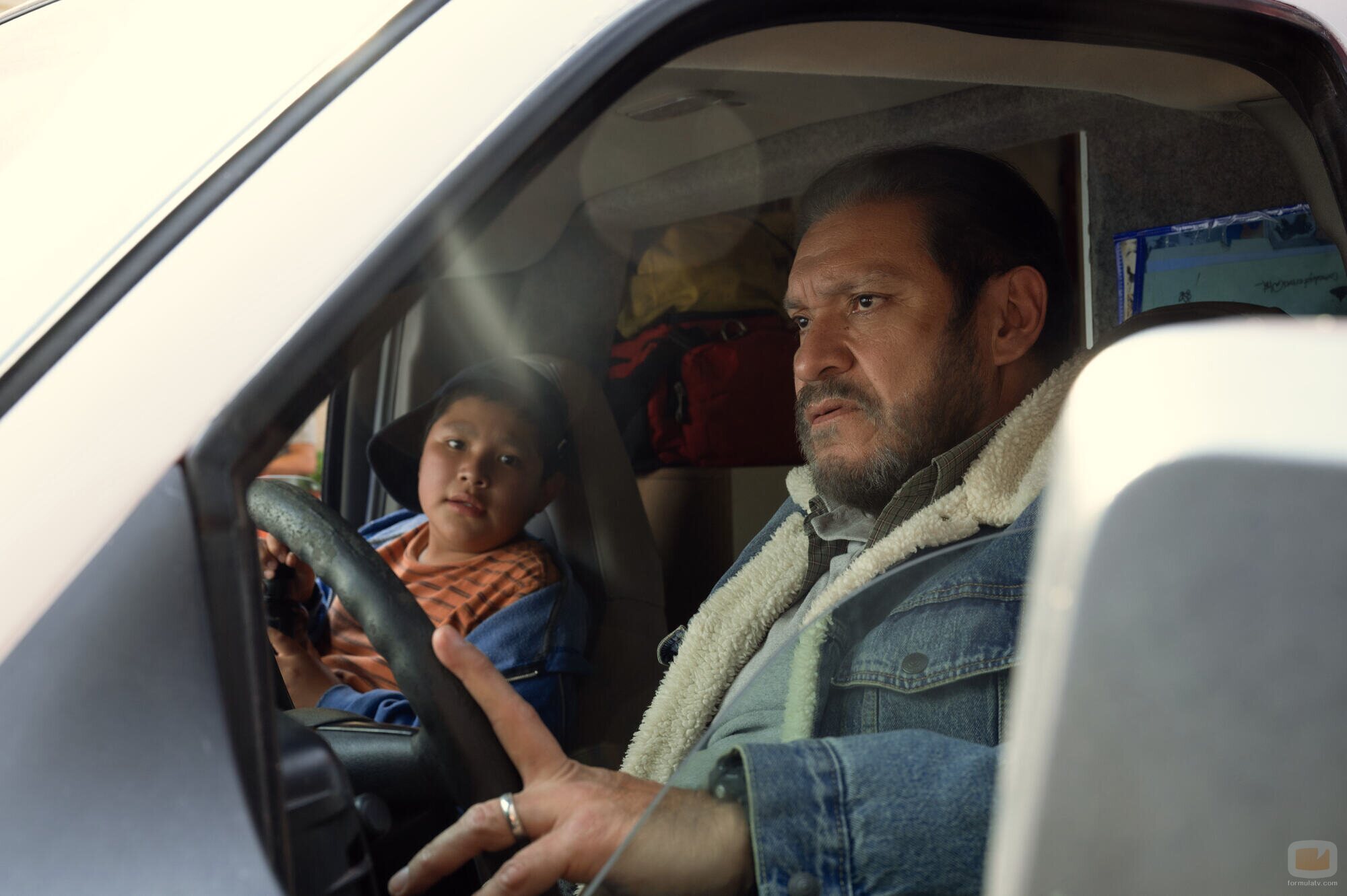 Joaquín Cosio y Sergio Bautista en 'Heart' de 'Familia de medianoche'