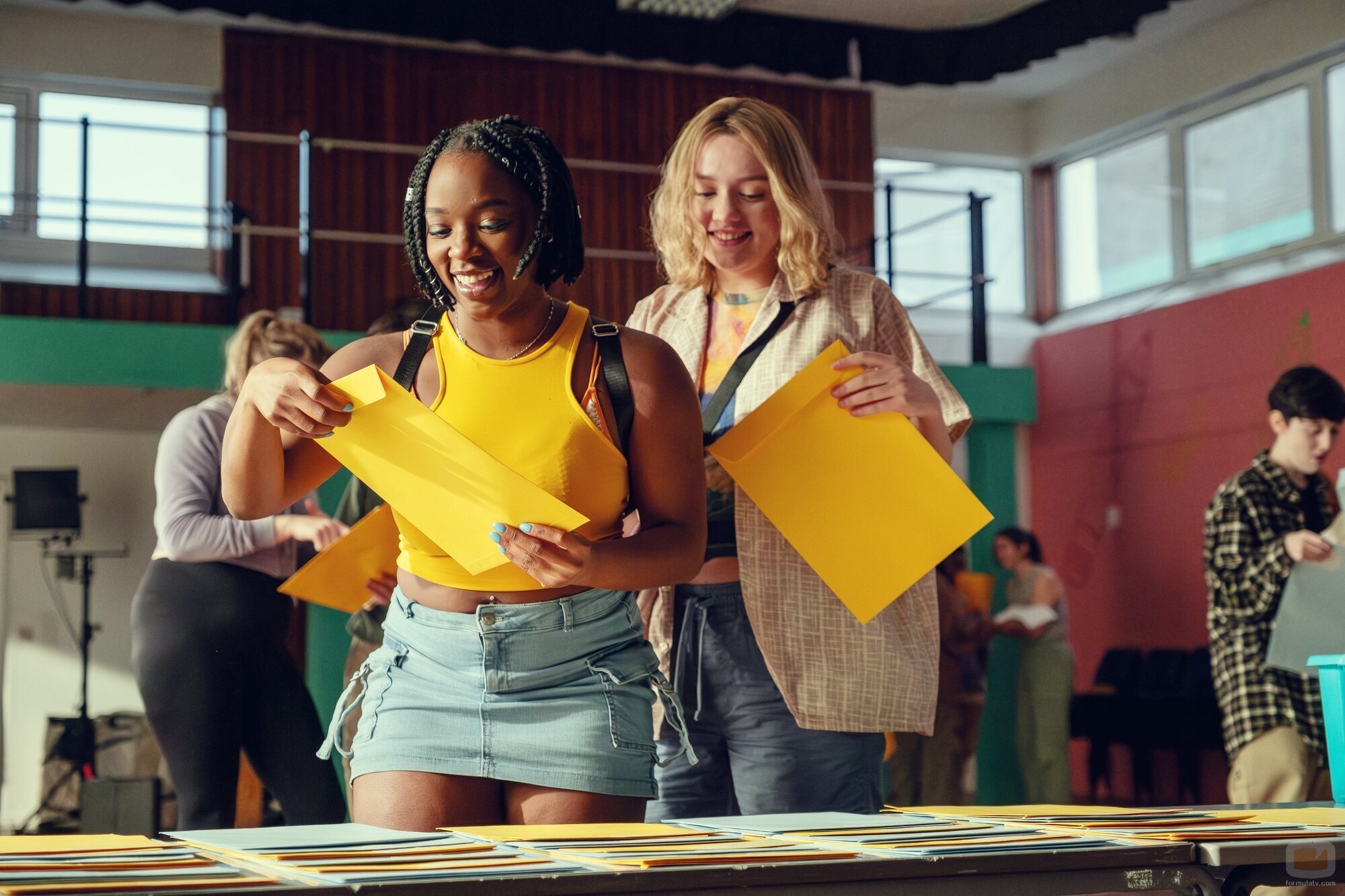 Kizzy Edgell y Corinna Brown en el 3x02 de 'Heartstopper'