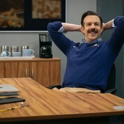 Foto de Jason Sudeikis en el 3x03 de 'Ted Lasso'