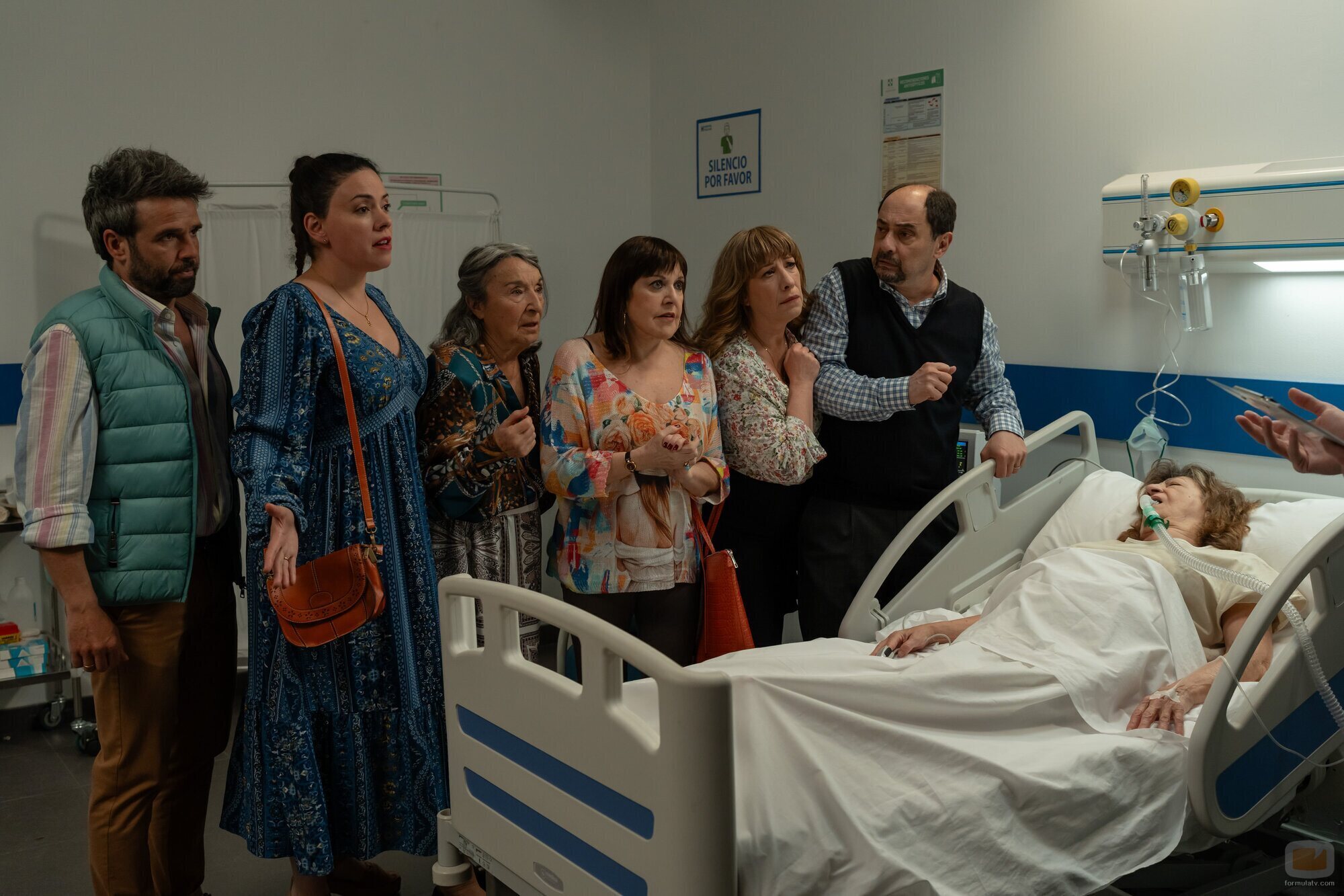 Martín, Cristina, Fina, Menchu, Berta y Antonio en la temporada 15 de 'La que se avecina'