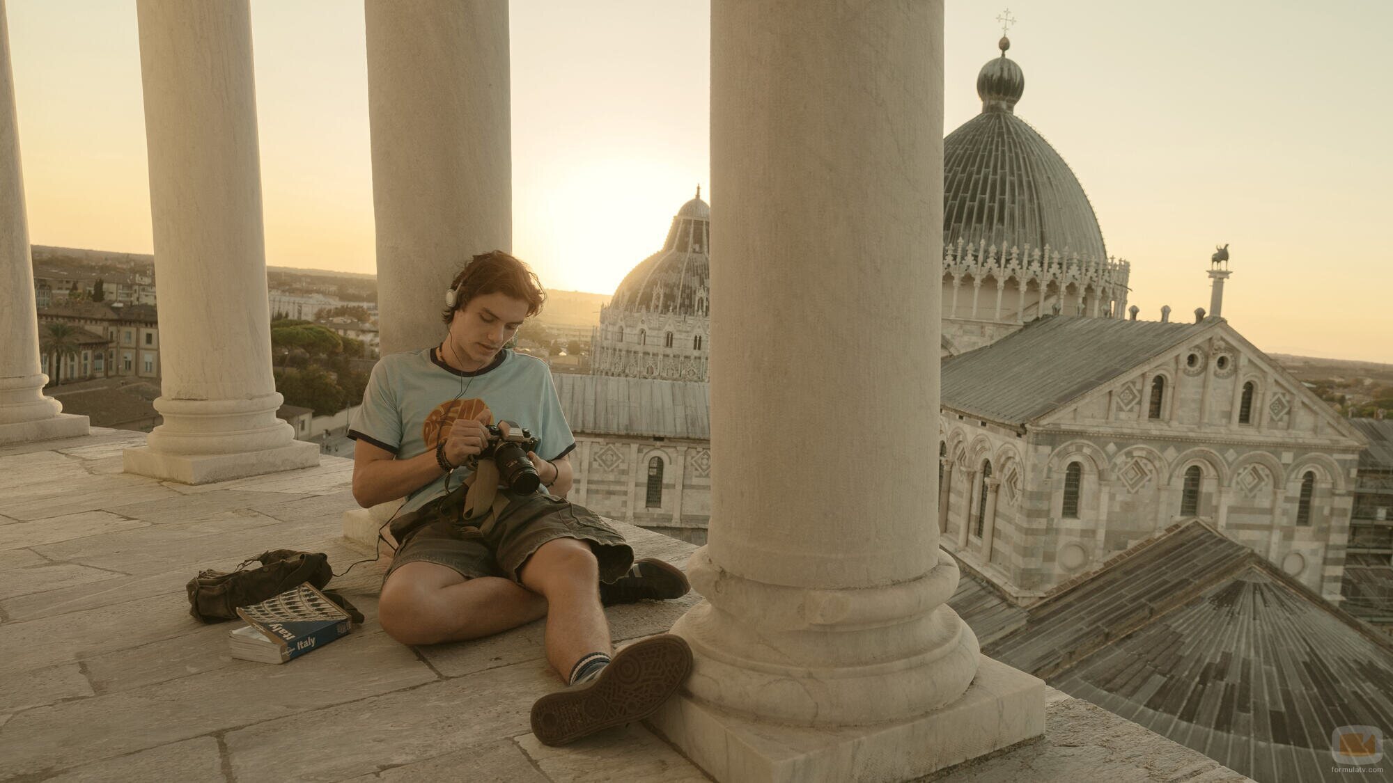 Louis Partridge en 'Capítulo I' de 'Disclaimer'