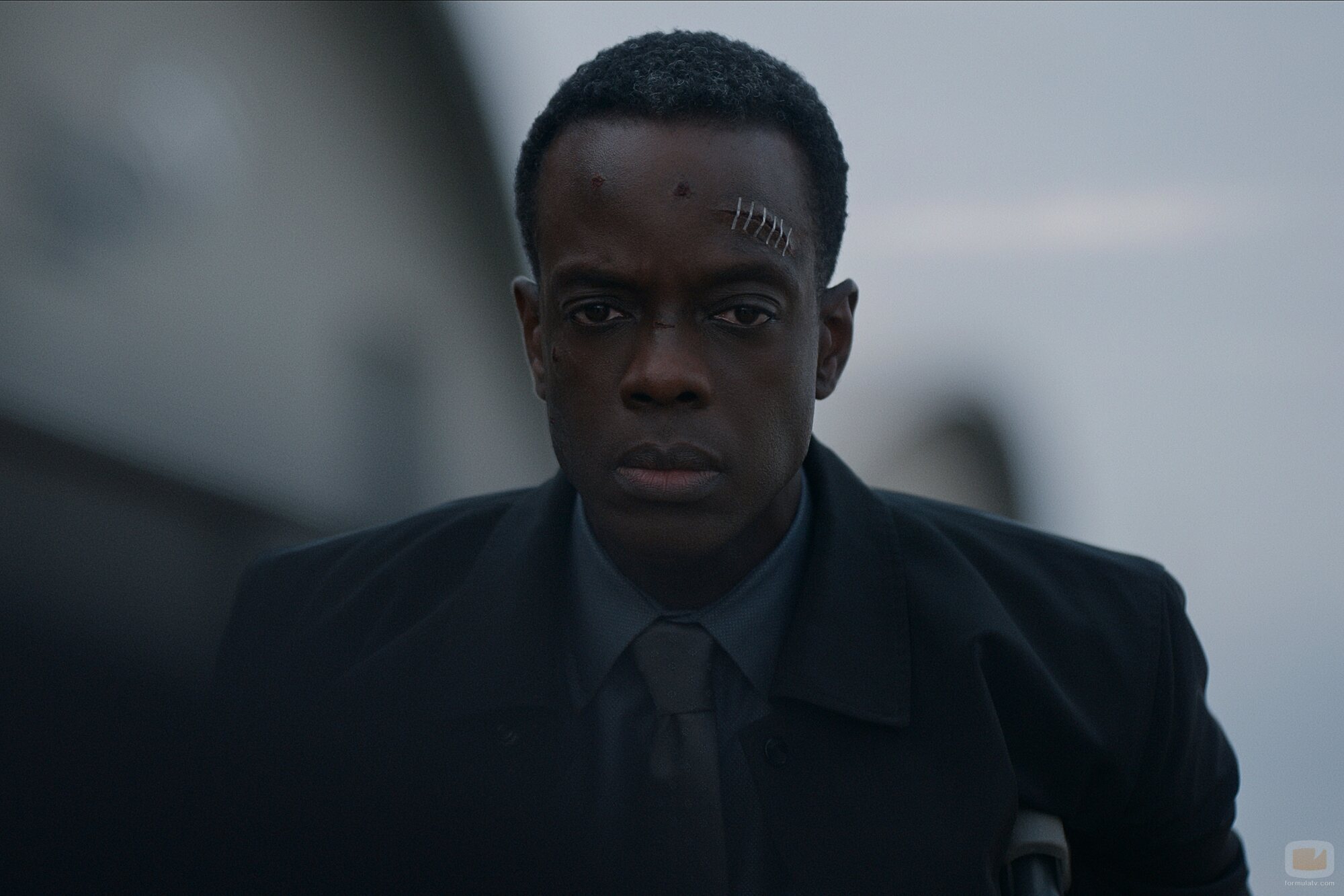 Ato Essandoh en el 2x02 de 'La diplomática'