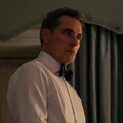 Rufus Sewell en 'Acorazado' de 'The Diplomat'