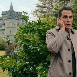 Rufus Sewell en 'El otro ejército' de 'The Diplomat'