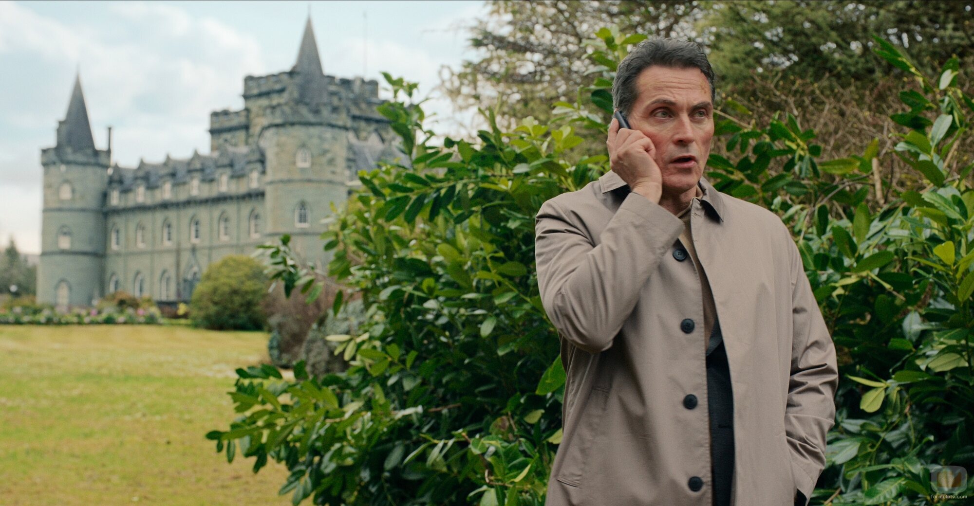 Rufus Sewell en 'El otro ejército' de 'The Diplomat'