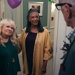 Margaret Avery y Sally Struthers en 'El hombre que sabía demasiado sobre puentes' de 'A Man on the Inside'