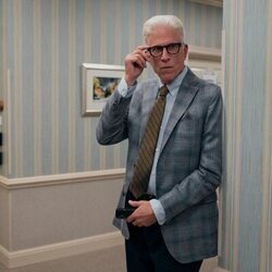 Ted Danson en el 1x04 de 'Un hombre infiltrado'