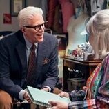 Ted Danson en el 1x05 de 'Un hombre infiltrado'