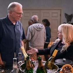 Sally Struthers y John Getz en 'Regalo inminente' de 'Un hombre infiltrado'