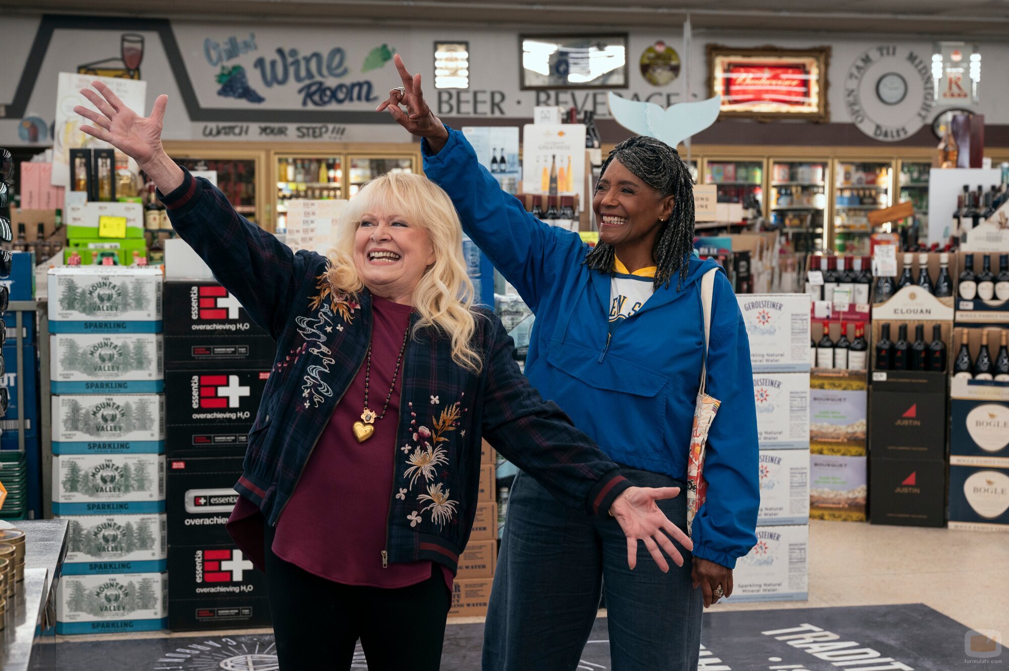 Margaret Avery y Sally Struthers en el 1x05 de 'A Man on the Inside'