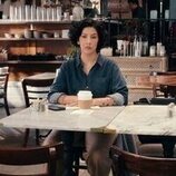 Stephanie Beatriz en 'El espía que surgió del frío' de 'A Man on the Inside'