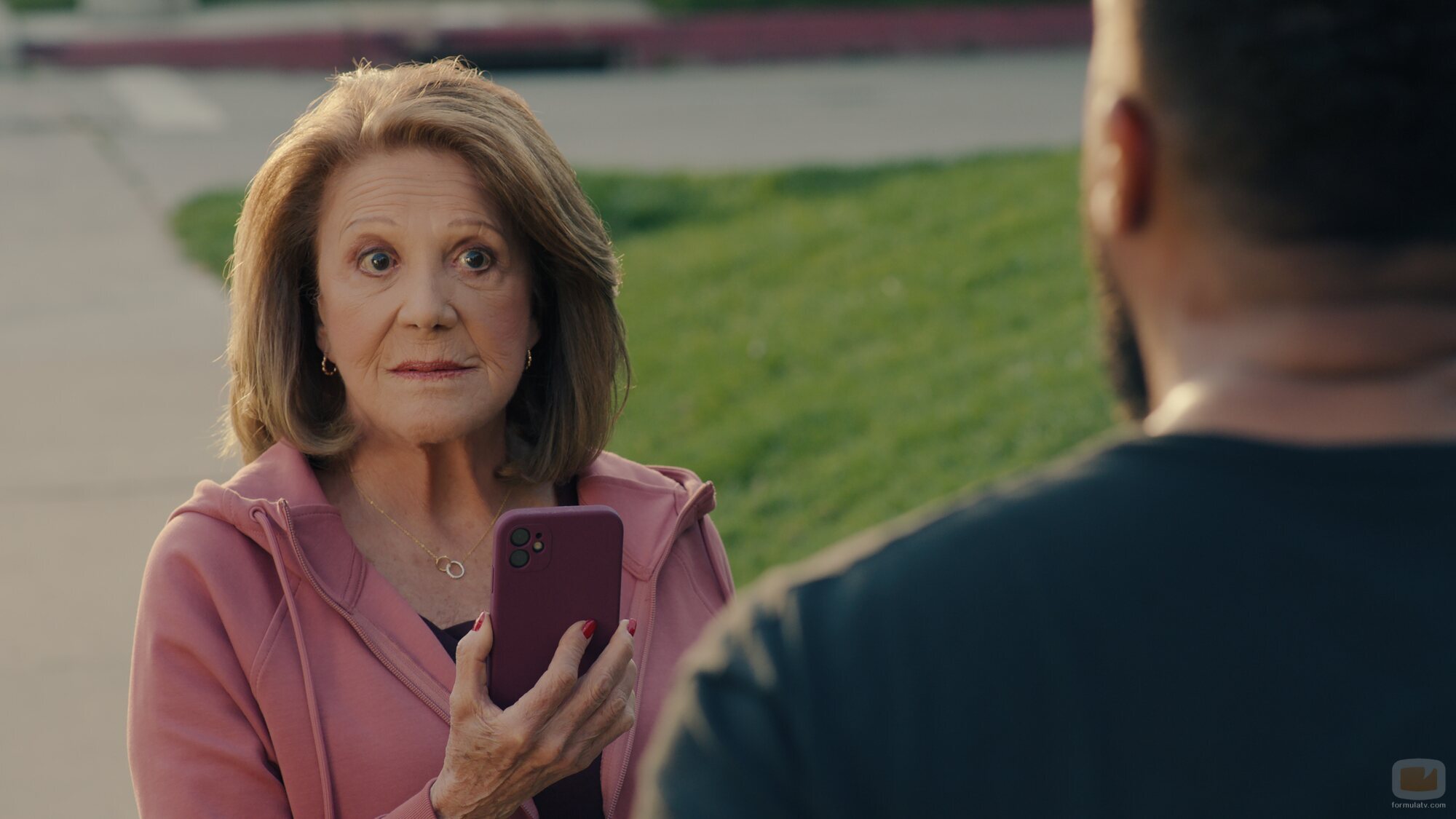 Linda Lavin en el 1x03 de 'Fachadas'